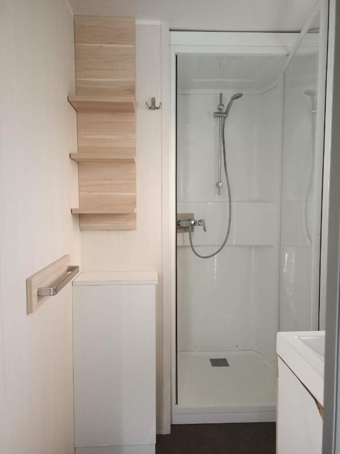 Domaine Du Collet**** Hotel Villeneuve-en-Retz ภายนอก รูปภาพ