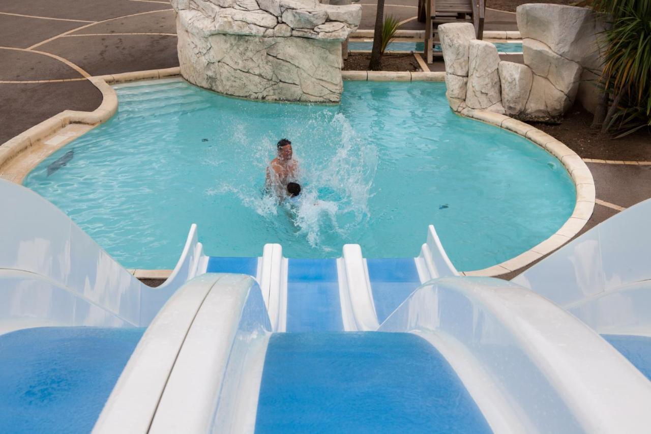 Domaine Du Collet**** Hotel Villeneuve-en-Retz ภายนอก รูปภาพ